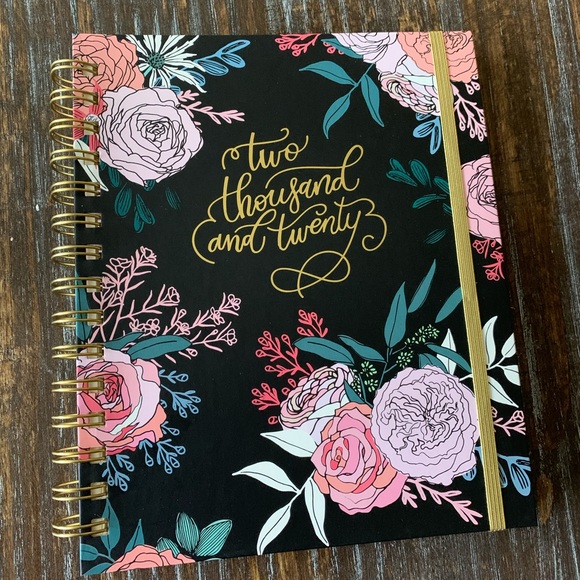 Paper Source Other - 2020 Rose Floral on black Paper Source planner NEW